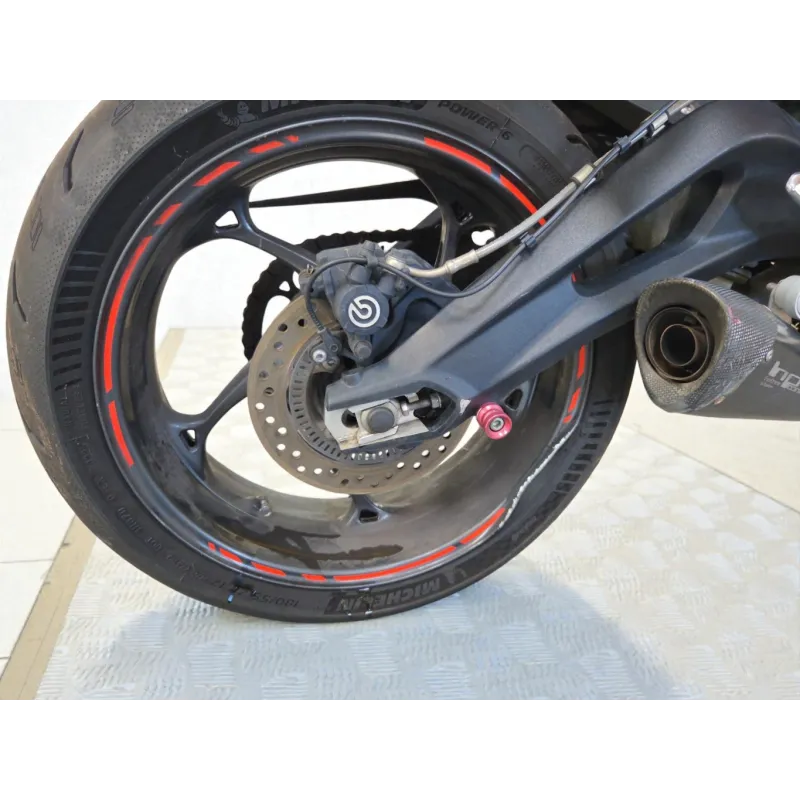 TRIUMPH STREET TRIPLE 660