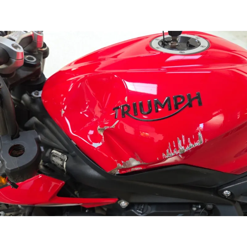 TRIUMPH STREET TRIPLE 660