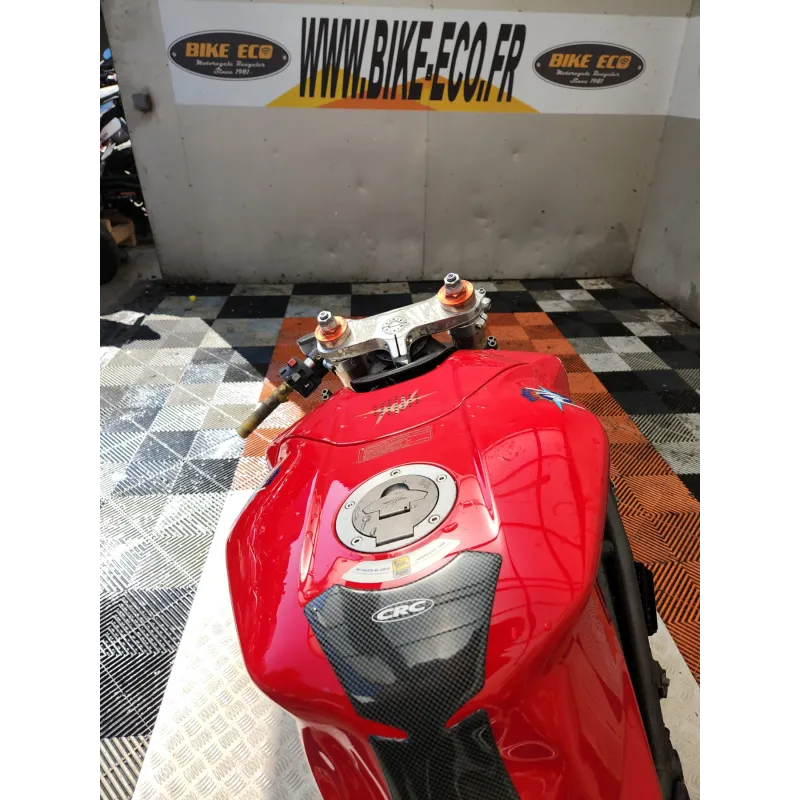MV AGUSTA 1000 F4