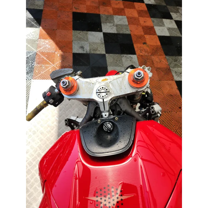MV AGUSTA 1000 F4