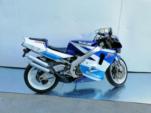 SUZUKI RGV 250 2