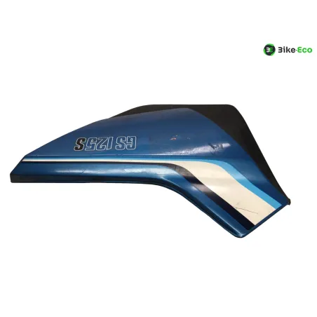 Cache carenage sous selle gauche SUZUKI GS 125 ES 1983-1985