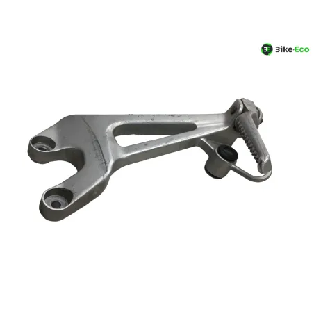 Platine et repose pieds arriere droit HONDA VFR 800 FI 2000-2001