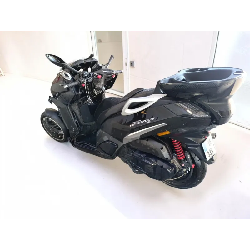 PEUGEOT METROPOLIS 400 SW