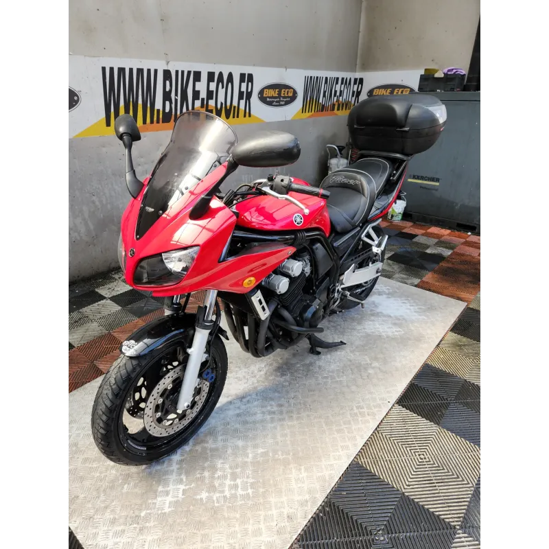 YAMAHA 600 FZS