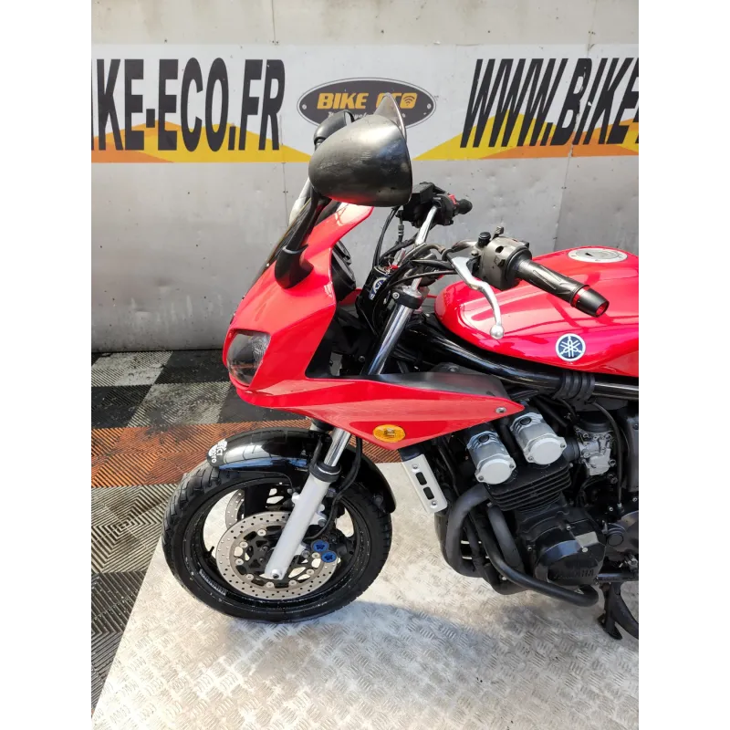 YAMAHA 600 FZS