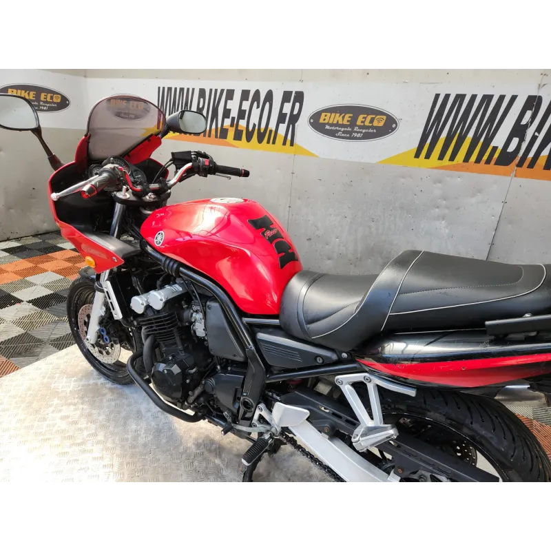 YAMAHA 600 FZS