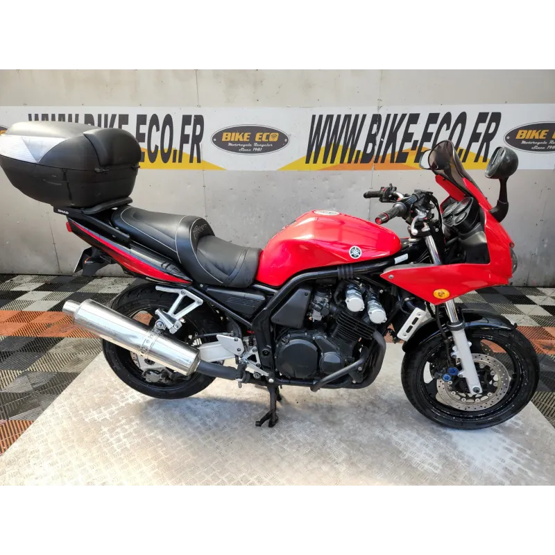 YAMAHA 600 FZS
