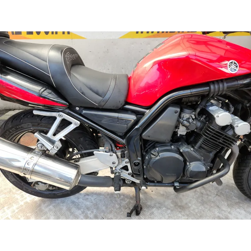 YAMAHA 600 FZS