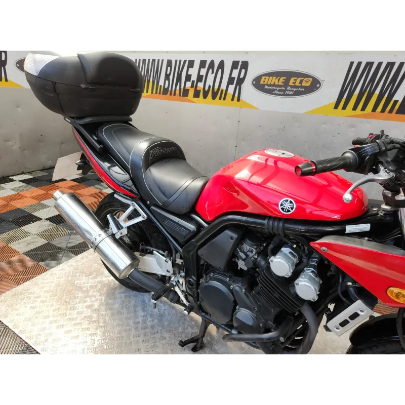 YAMAHA 600 FZS