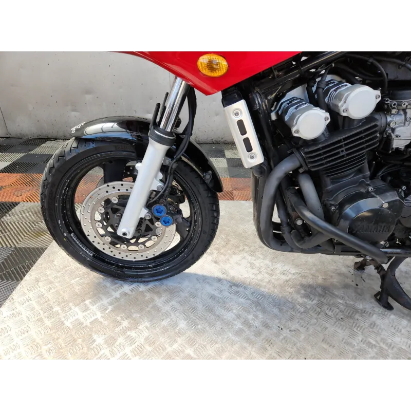 YAMAHA 600 FZS
