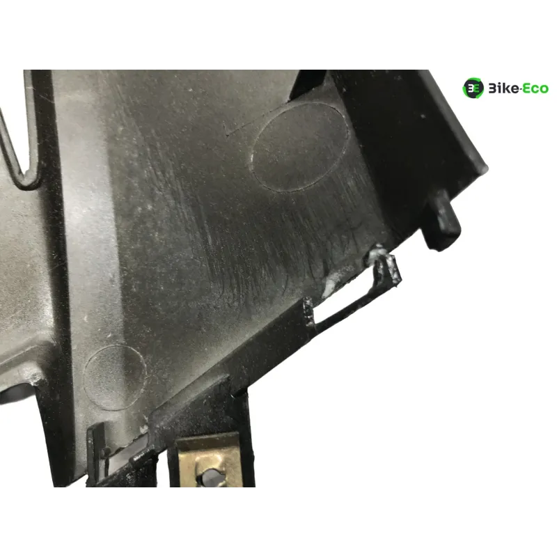 Cache flanc de carenage gauche KYMCO SUPER 8 125 2008-2015
