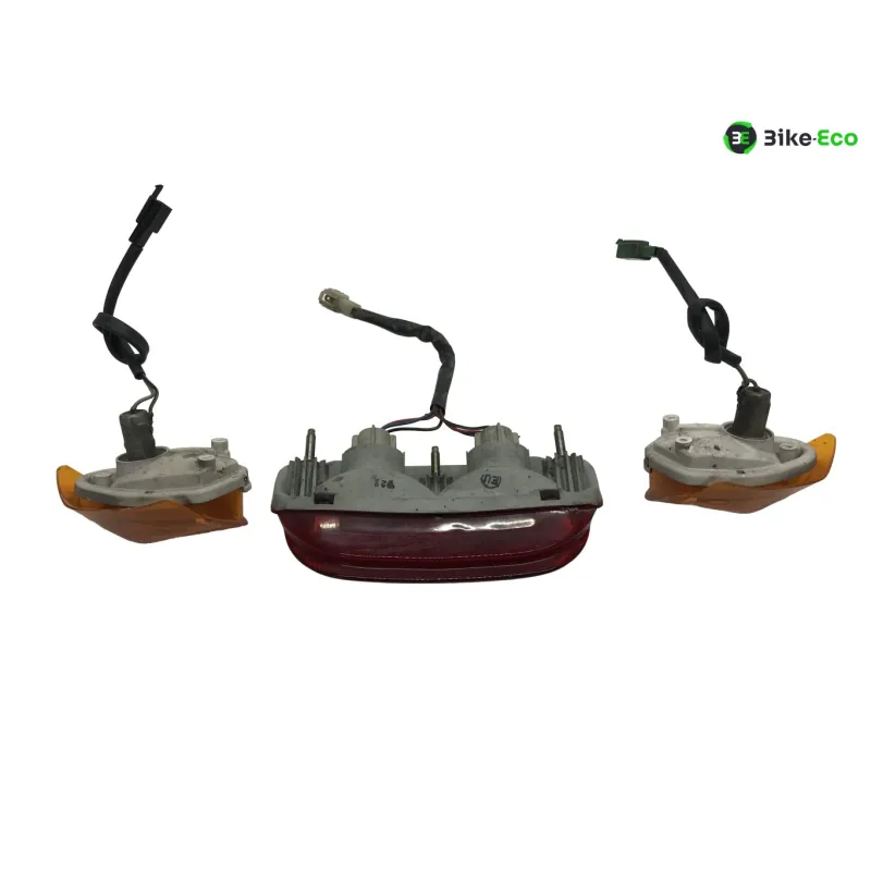 Feu arriere KAWASAKI ZZR 600 1999-2001