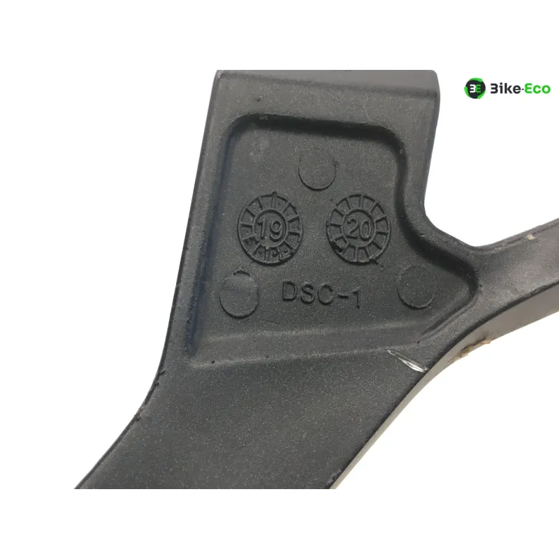 Platine et repose pieds arriere gauche KAWASAKI NINJA 400 2018-2022