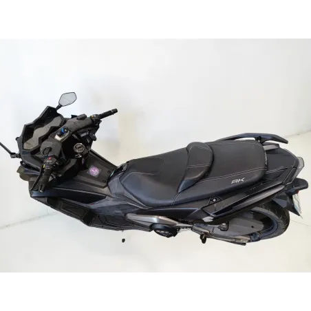 KYMCO AK 550