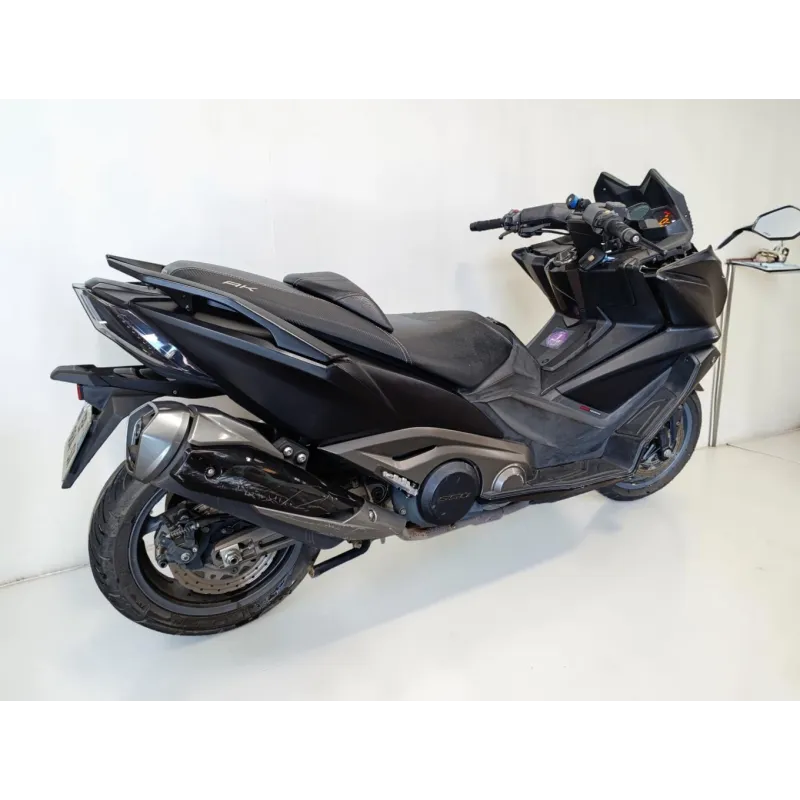 KYMCO AK 550
