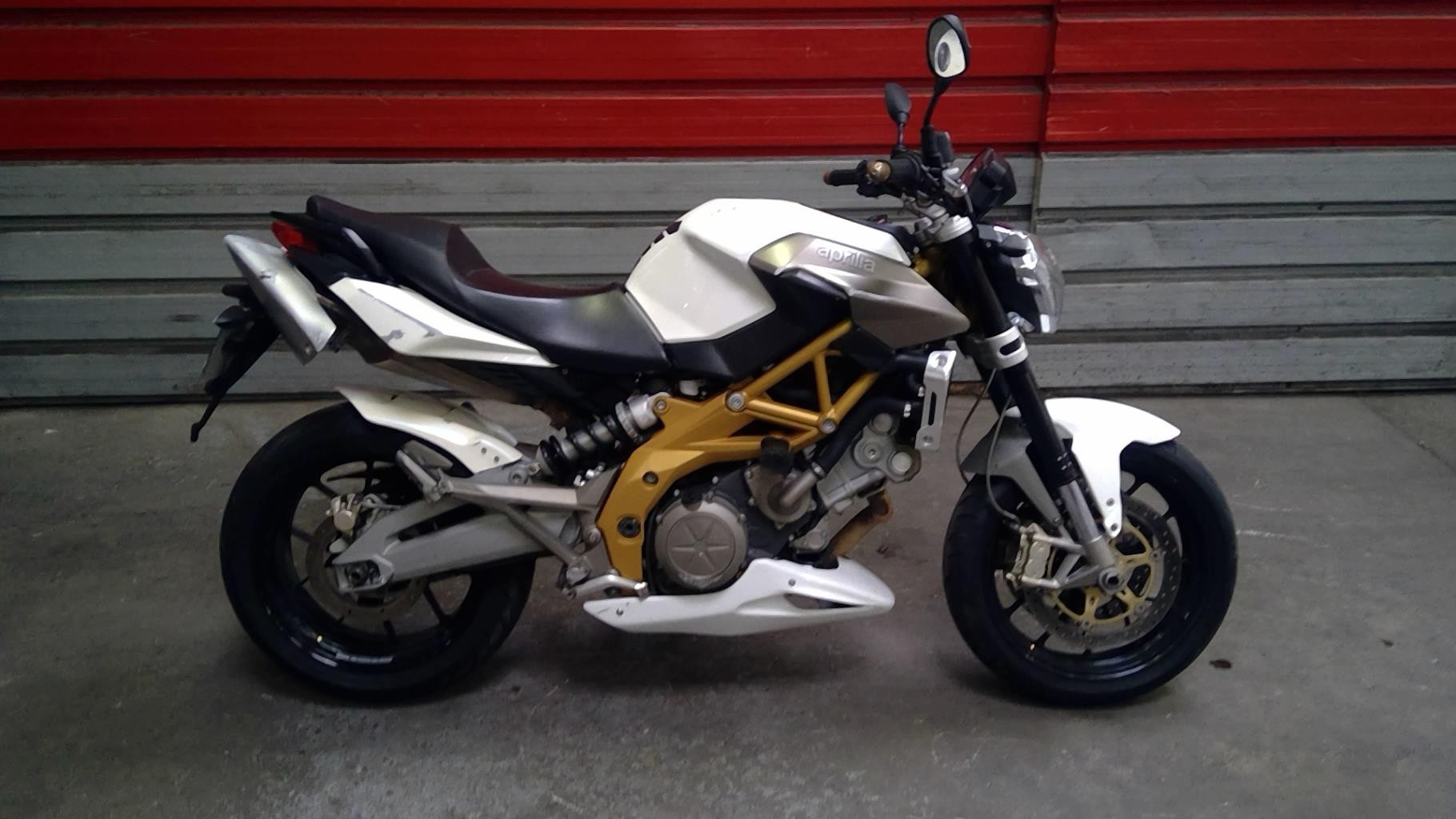 aprilia shiver 600