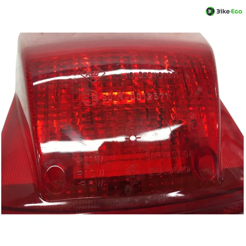 Feu arriere PIAGGIO VESPA 125 2011-2017 PX