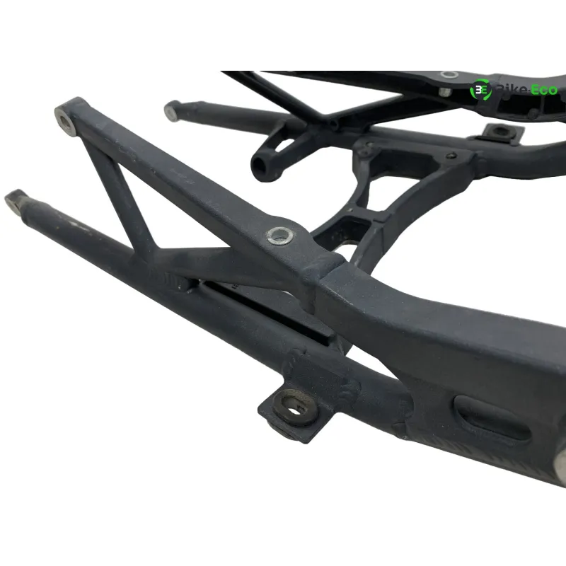 Boucle cadre arriere TRIUMPH STREET TRIPLE 675 2007-2011