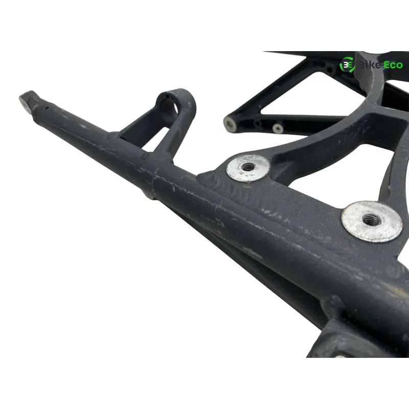 Boucle cadre arriere TRIUMPH STREET TRIPLE 675 2007-2011