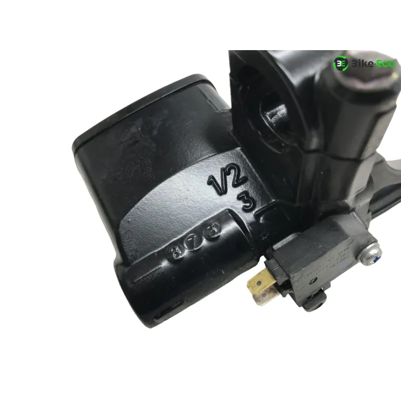 Maitre cylindre frein avant YAMAHA CZD 300 2017-2020 XMAX