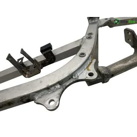 Boucle cadre arriere SUZUKI GSXR 600 1997-2000