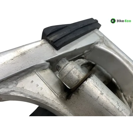 Bras oscillant SUZUKI GSXR 1100 1989