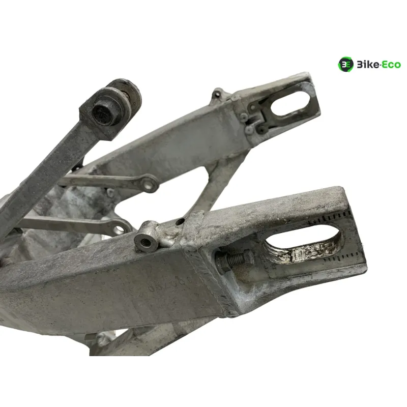Bras oscillant SUZUKI GSXR 750 2000-2003
