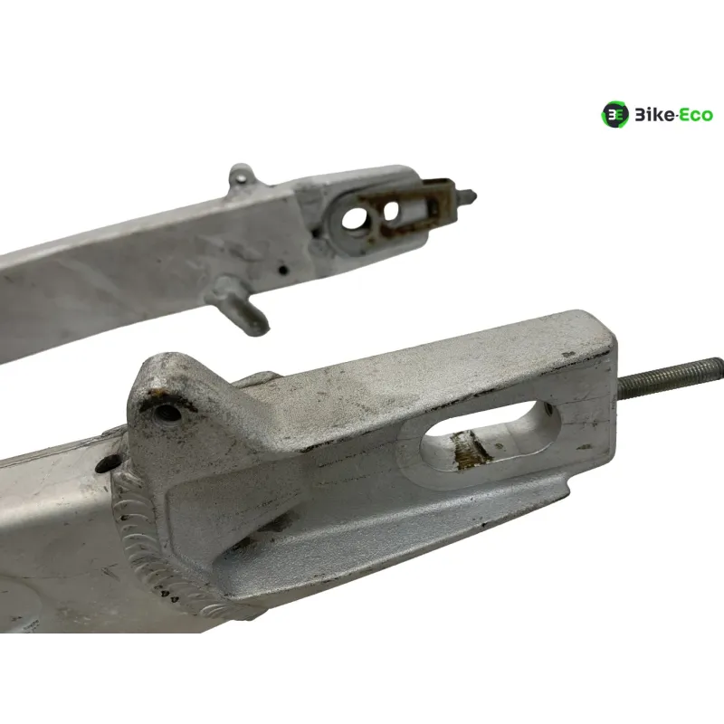 Bras oscillant SUZUKI GSXR 1100 1993-1994