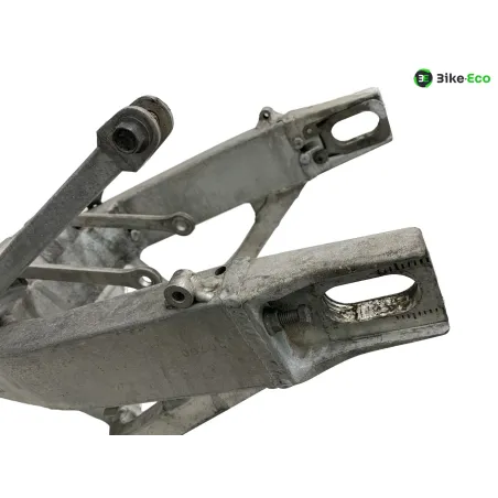 Bras oscillant SUZUKI GSXR 750 2000-2003