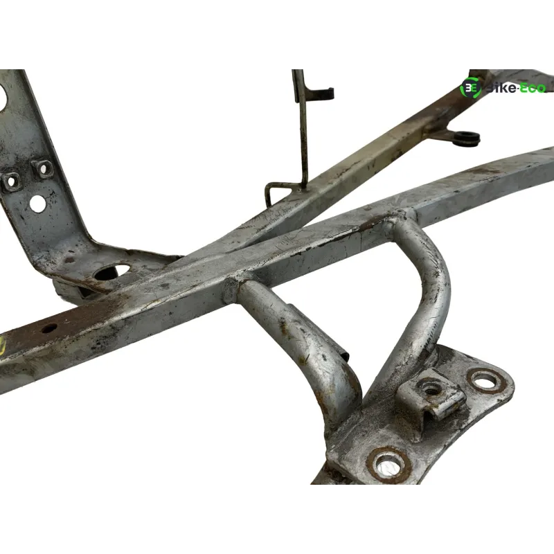 Boucle cadre arriere SUZUKI RGV 250 1991-1996