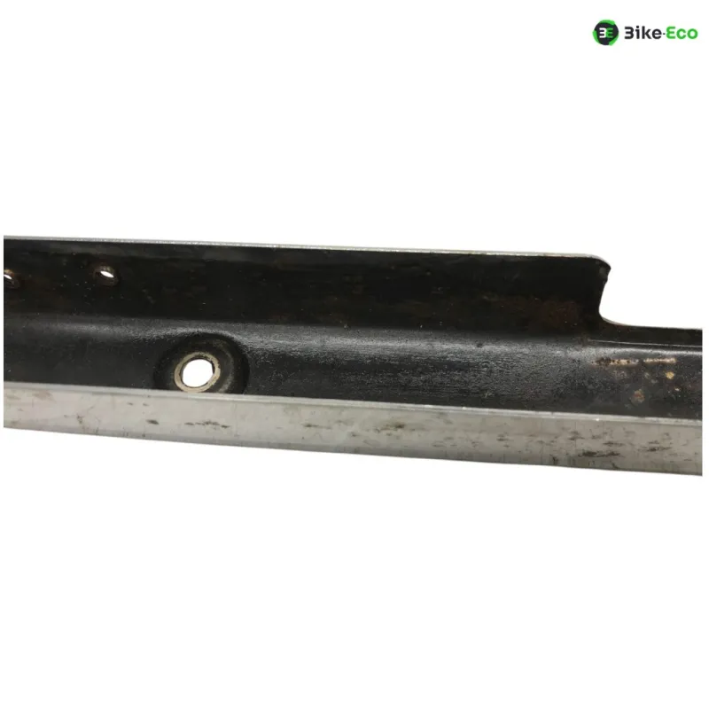 Support garde boue arriere SUZUKI GZ 125 1998-2010 MARAUDER