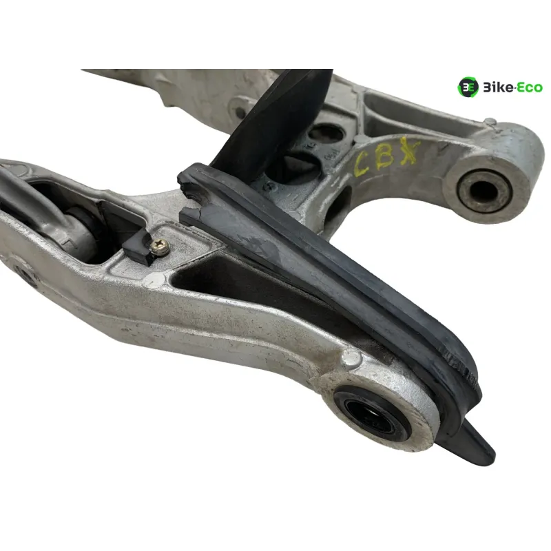 Bras oscillant HONDA CBX 550 1982-1985