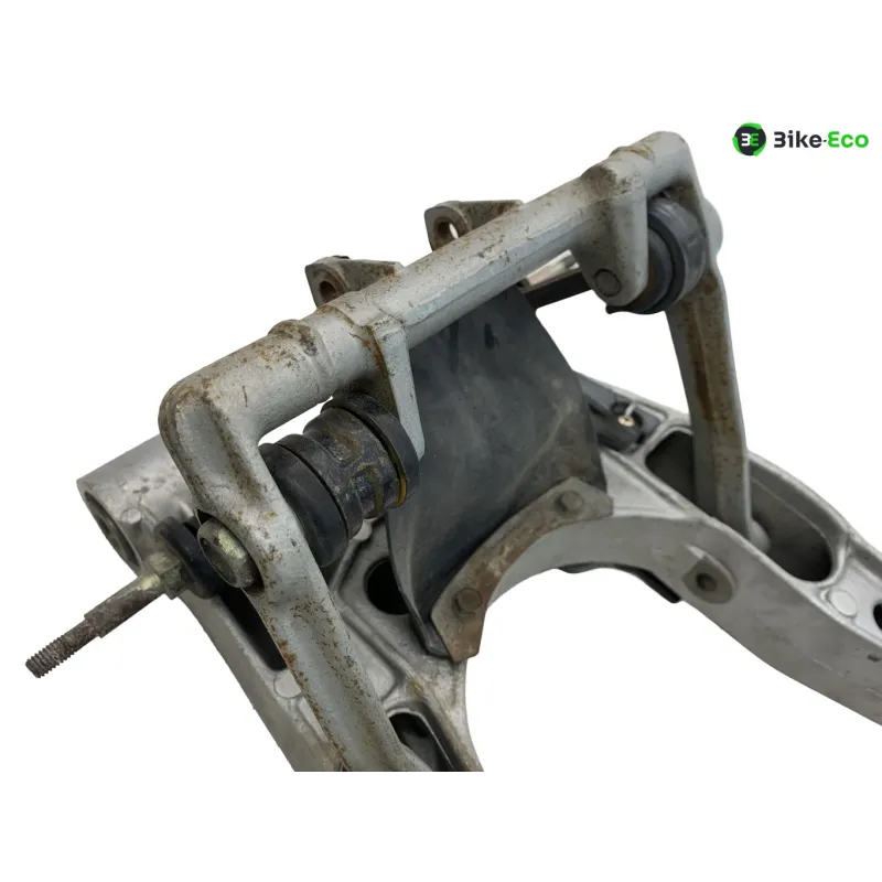 Bras oscillant HONDA CBX 550 1982-1985