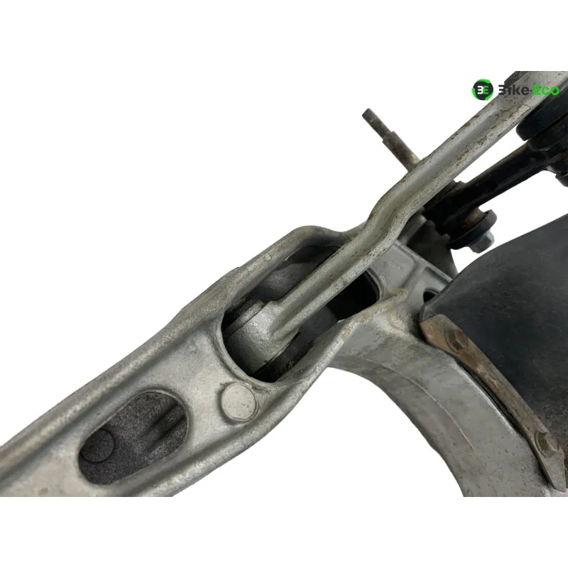 Bras oscillant HONDA CBX 550 1982-1985