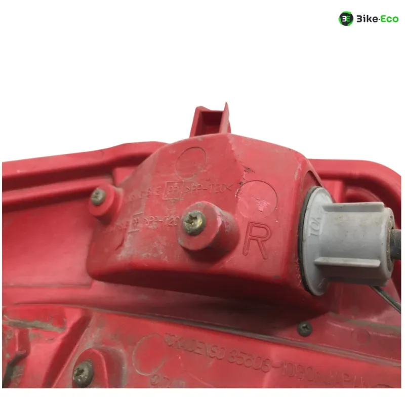 Feu arriere SUZUKI AN 650 2003-2005 BURGMAN