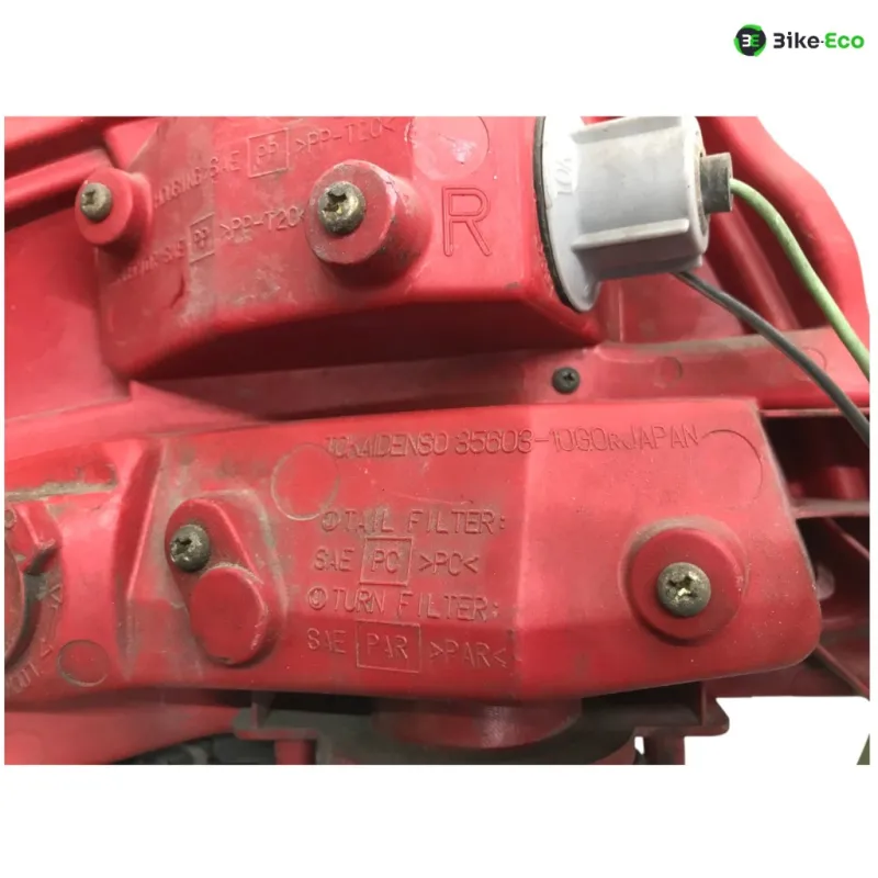 Feu arriere SUZUKI AN 650 2003-2005 BURGMAN
