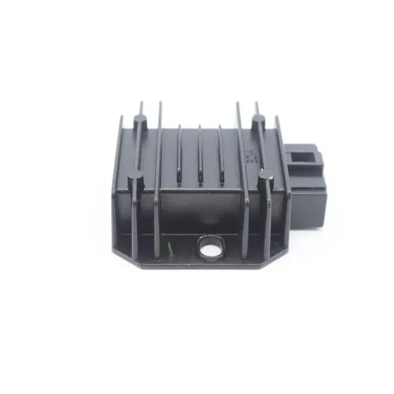 Regulateur charge batterie YAMAHA GPD 125 NMAX ABS 2017 - 2020