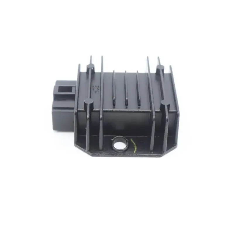 Regulateur charge batterie YAMAHA GPD 125 NMAX ABS 2017 - 2020