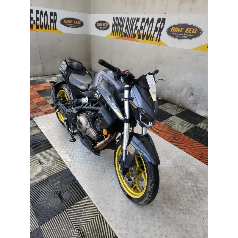 QJMOTOR SRK 400