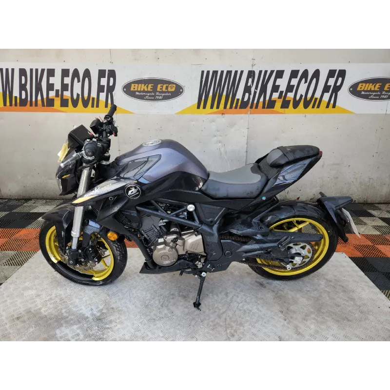 QJMOTOR SRK 400