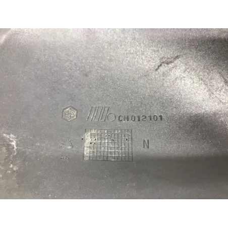 Cache carenage coque arriere PIAGGIO BEVERLY 125 2001-2003