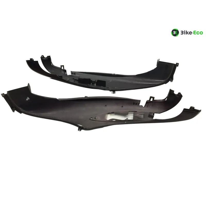 Cache carenage coque arriere PIAGGIO BEVERLY 125 2001-2003