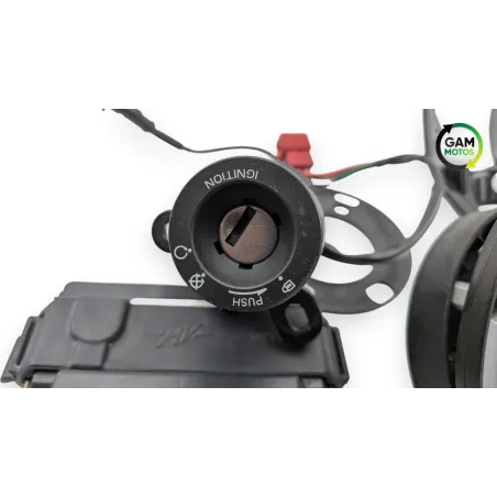 Jeu de serrure contacteur a cle code MV AGUSTA DRAGSTER 800 RR AMERICA 2019 - 2019