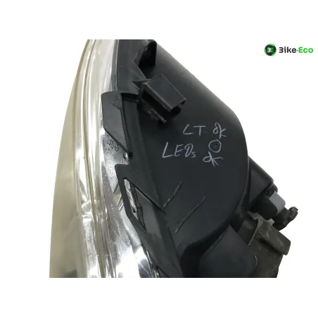 Optique avant droit (feux)(phare) PEUGEOT METROPOLIS 400 2014-2016