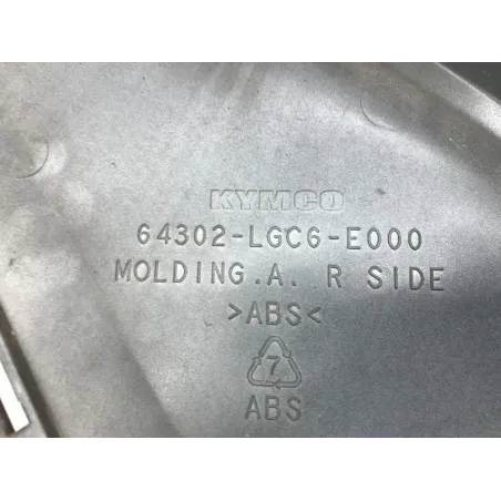 Cache flanc de carenage droit KYMCO AK 550 2017-2020