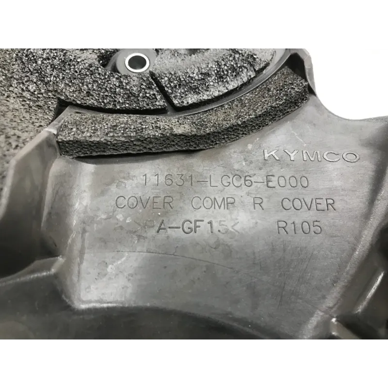 Carter moteur droit KYMCO AK 550 2017-2020