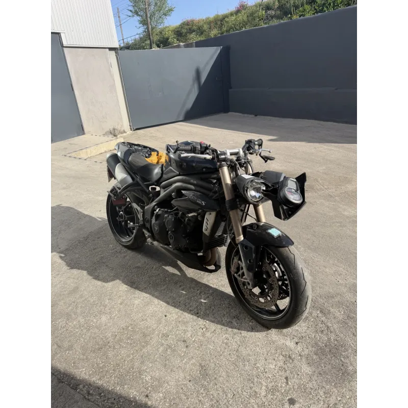 TRIUMPH SPEED TRIPLE 1050