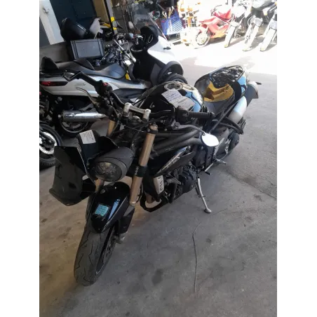 TRIUMPH SPEED TRIPLE 1050