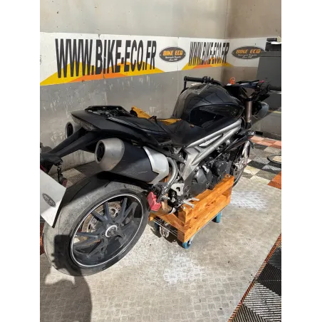TRIUMPH SPEED TRIPLE 1050